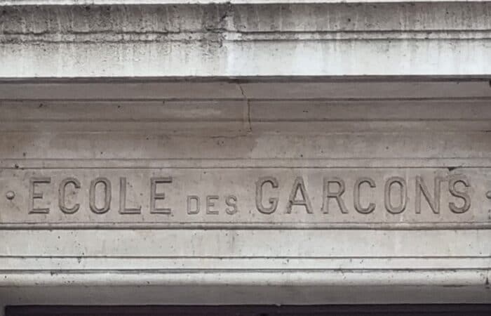 école